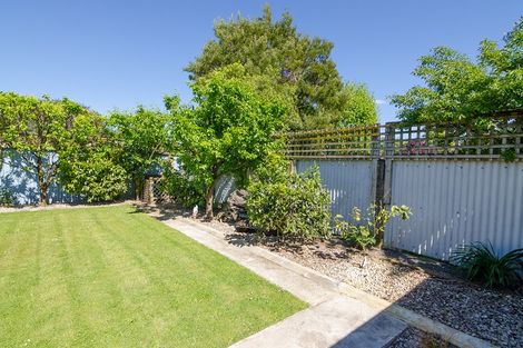 Photo of property in 32 Richmond Road, Carterton, 5713