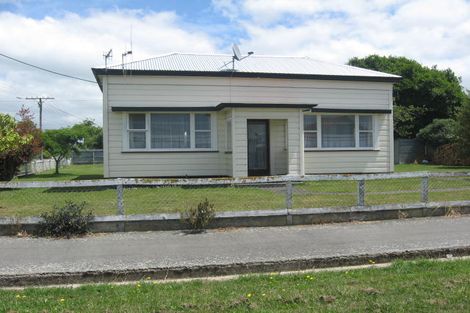 Photo of property in 12 George Street, Pahiatua, 4910