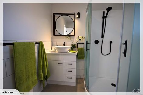 Photo of property in 12 Taylor Street, Ohauiti, Tauranga, 3112