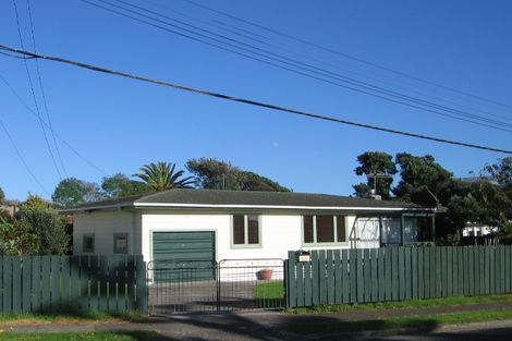 Photo of property in 53 William Street, Waikanae Beach, Waikanae, 5036