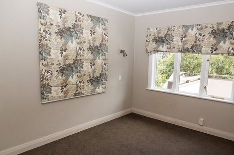 Photo of property in 4 Omar Street, Khandallah, Wellington, 6035