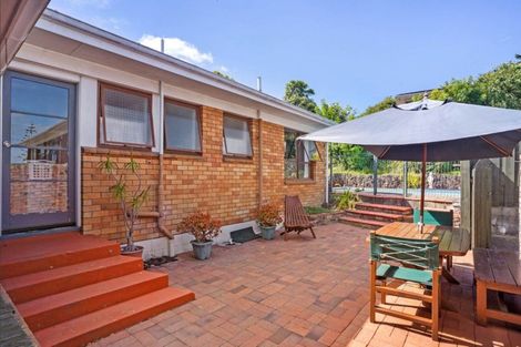 Photo of property in 33 Marriott Road, Pakuranga, Auckland, 2010