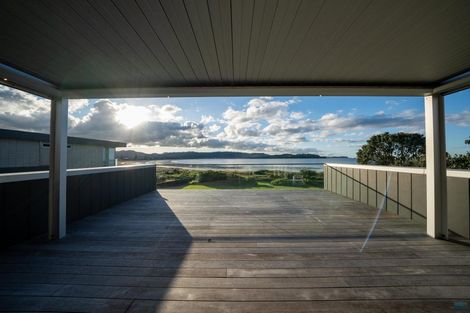 Photo of property in 63 Taumata Road, Omaha, 0986