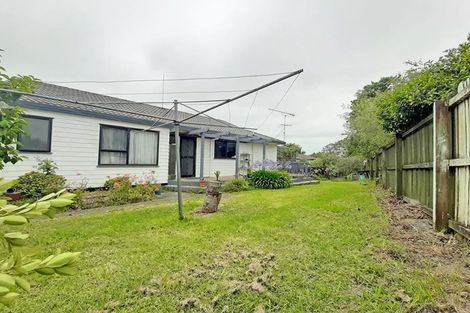 Photo of property in 16 Mallard Place, Unsworth Heights, Auckland, 0632