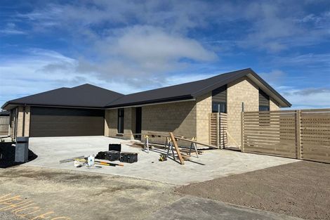 Photo of property in 16 Harry Manship Crescent, Halswell, Christchurch, 8025