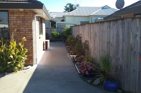 Photo of property in 18a Pirie Street, Palmerston North, 4410