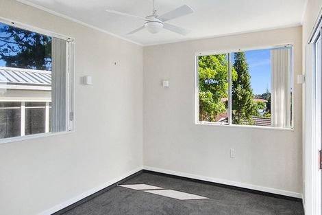 Photo of property in 26 Tatyana Place, Massey, Auckland, 0614