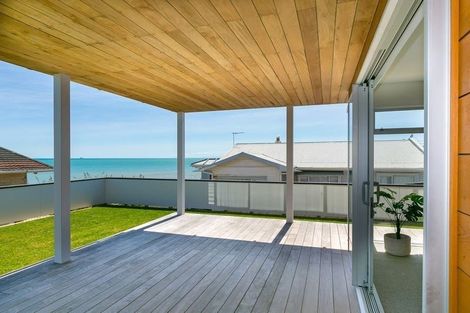 Photo of property in 16 Hine Street, New Plymouth, 4310