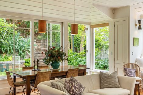 Photo of property in 51 Church Street, Devonport, Auckland, 0624