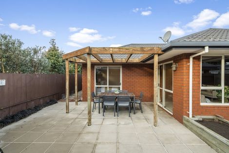 Photo of property in 33 Daniels Road, Redwood, Christchurch, 8051