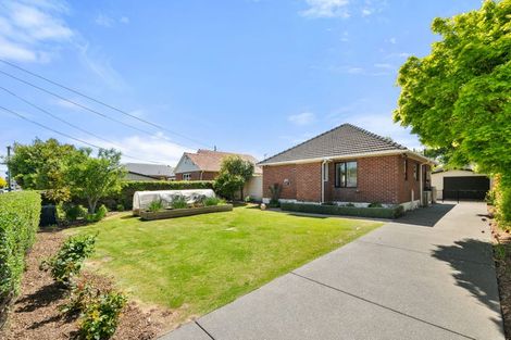 Photo of property in 12 Wilsons Road, Saint Martins, Christchurch, 8022