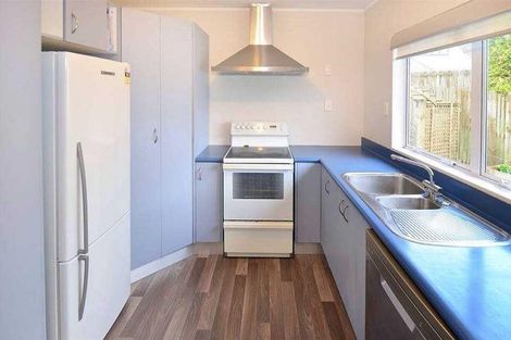 Photo of property in 64 Barbados Drive, Unsworth Heights, Auckland, 0632