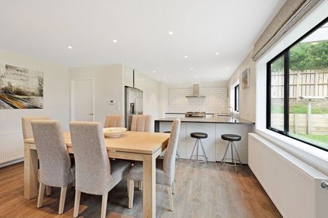 Photo of property in 20 Shastri Terrace, Khandallah, Wellington, 6035