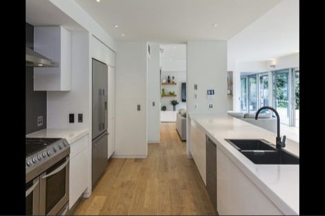 Photo of property in 8 Saint Barnabas Lane, Fendalton, Christchurch, 8052