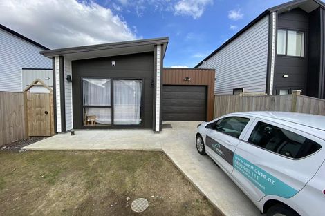 Photo of property in 16 Tetekura Street, Takanini, 2110