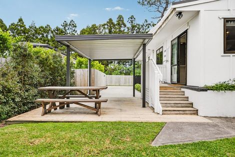 Photo of property in 53 Cambridge Road, Riverhead, 0820