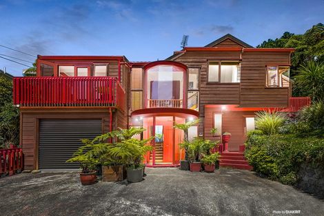 Photo of property in 6a Joll Street, Karori, Wellington, 6012