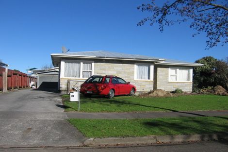 Photo of property in 22 Abraham Crescent, Milson, Palmerston North, 4414