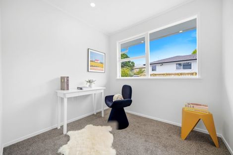 Photo of property in 11 Juniper Road, Sunnynook, Auckland, 0620