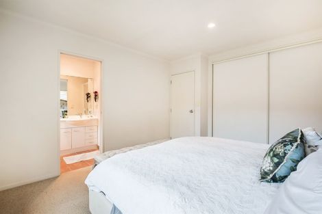 Photo of property in 63 Nimstedt Avenue, Oteha, Auckland, 0632