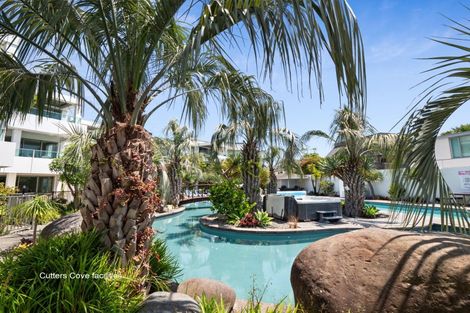 Photo of property in 204/136 Marine Parade, Mount Maunganui, 3116