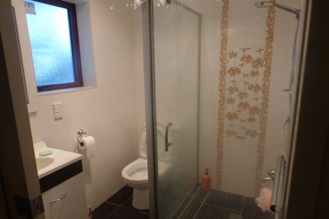 Photo of property in 69 San Marino Drive West, Henderson, Auckland, 0612