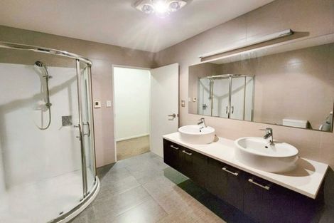 Photo of property in 42 Borneo Drive, Fairview Heights, Auckland, 0632