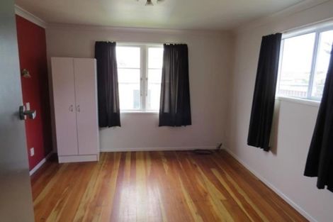 Photo of property in 34 Sackville Street, Fitzroy, New Plymouth, 4312