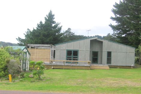 Photo of property in 104 Matai Place, Matarangi, Whitianga, 3592