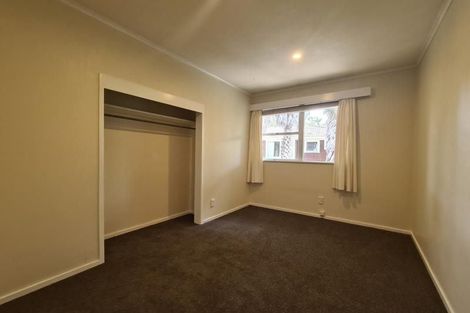 Photo of property in 10 Weatherly Road, Torbay, Auckland, 0630