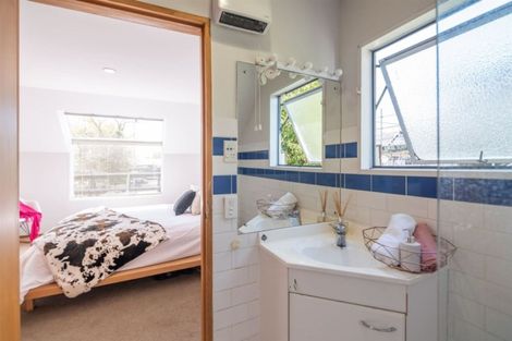 Photo of property in 2/134 Clyde Road, Ilam, Christchurch, 8041