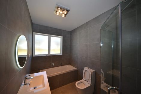 Photo of property in 32 Johns Creek Crescent, Silverdale, 0932