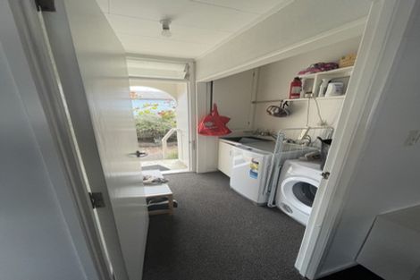 Photo of property in 2/16 Akehurst Avenue, New Lynn, Auckland, 0600