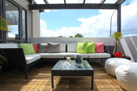 Photo of property in 1/1161 Victoria Street, Whitiora, Hamilton, 3200