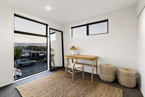 Photo of property in 2/109 Taikata Road, Te Atatu Peninsula, Auckland, 0610