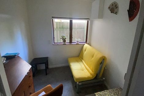 Photo of property in 86 Roxburgh Street, Mount Victoria, Wellington, 6011