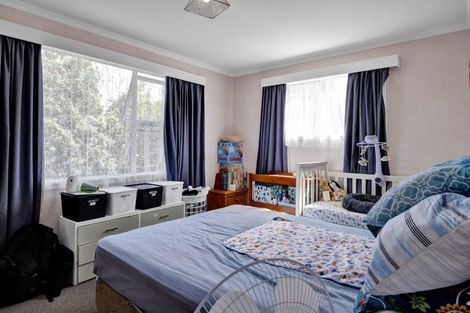 Photo of property in 4 Karaka Street, Merrilands, New Plymouth, 4312