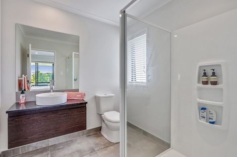 Photo of property in 32 Robert Hastie Drive, Mangawhai, 0573