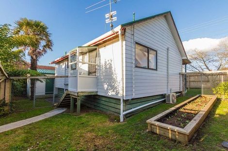 Photo of property in 81 Astley Avenue, New Lynn, Auckland, 0600