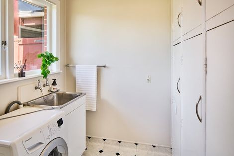 Photo of property in 66 Wai-iti Crescent, Woburn, Lower Hutt, 5010