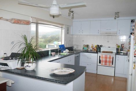 Photo of property in 29 Frimley Terrace, Waikanae Beach, Waikanae, 5036