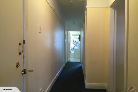 Photo of property in 2/60 Brougham Street, Mount Victoria, Wellington, 6011