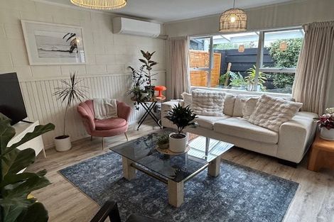 Photo of property in 3/23 Inverness Road, Browns Bay, Auckland, 0630