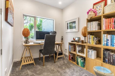 Photo of property in 12a Albert Road, Devonport, Auckland, 0624