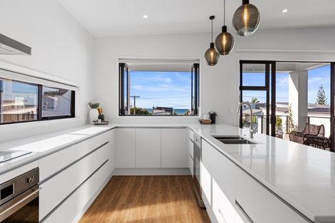 Photo of property in 1024b Papamoa Beach Road, Papamoa Beach, 3118