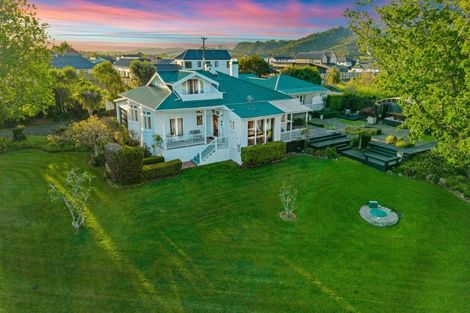 Photo of property in 102 Matua Road, Huapai, Kumeu, 0810