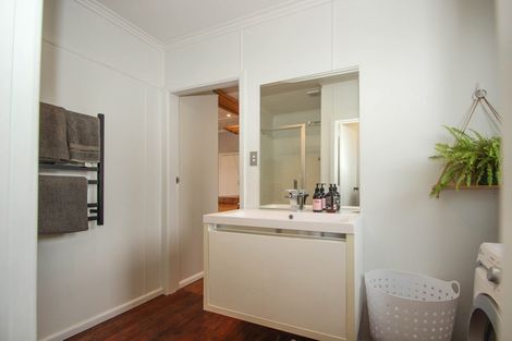 Photo of property in 1212 Caroline Road, Mayfair, Hastings, 4122