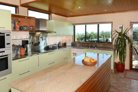 Photo of property in 15 Mclelland Street, Macandrew Bay, Dunedin, 9014