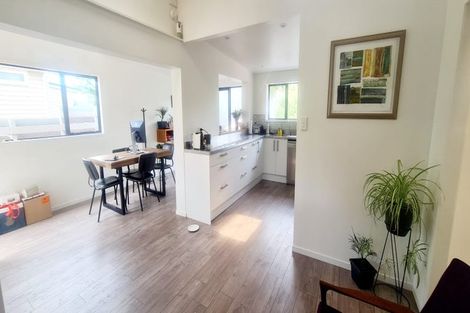 Photo of property in 30 Margaret Road, Raumati Beach, Paraparaumu, 5032