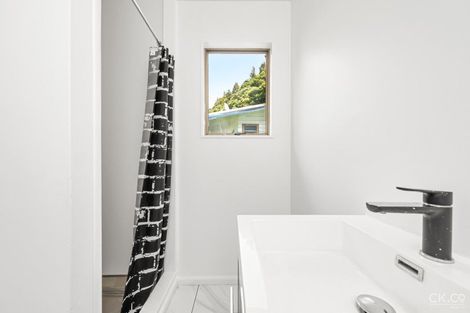 Photo of property in 67 Bridge Road, Birchville, Upper Hutt, 5018